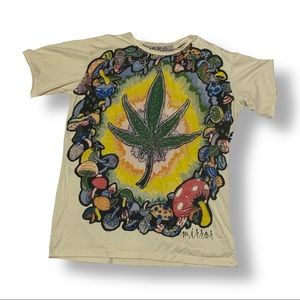 Weed leaf t-shirt